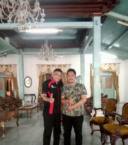 Bersama Pangeran Nurbuat, Patih Keraton Kanoman