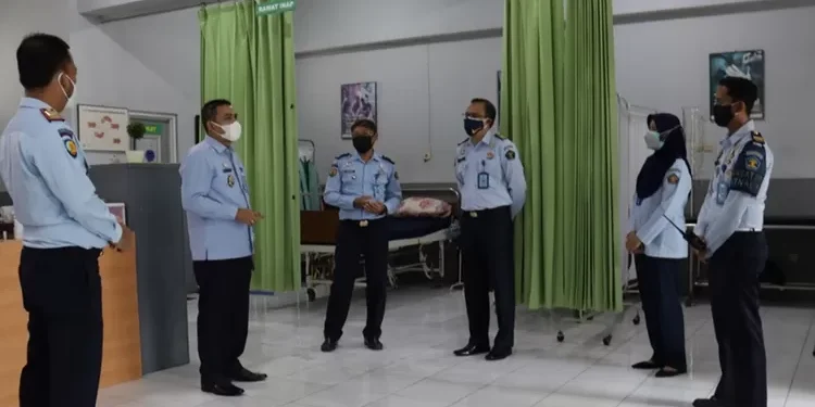 Pegawai Sipir Penjara