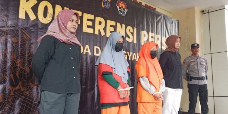 Bidan Jual Bayi Ditangkap