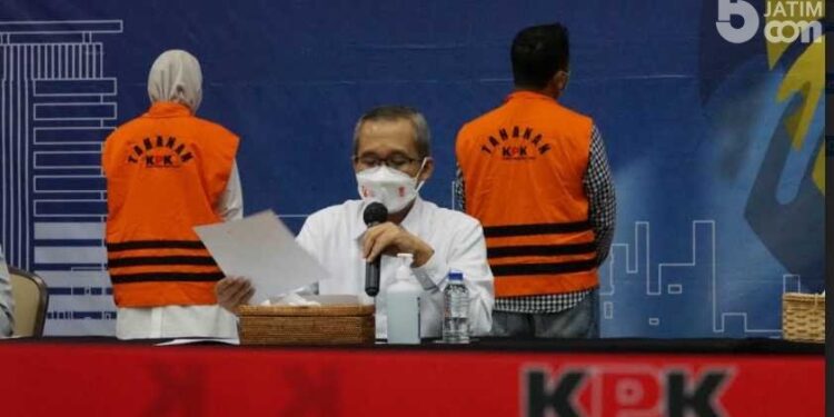 KPK Tangkap Bupati Probolinggo. Suap menyuap lagi