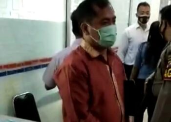 Yang Mulia Digerebek Saat Bersenandung Dengan Isteri Orang