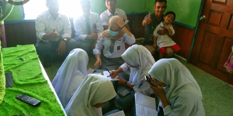 Harapan Warga Desa di  Kabupaten Lingga Kepri, akan Jaringan Internet.