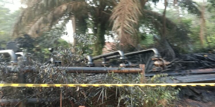 PIPA PERTAMINA EP FIELD RAMBA MENYEMBUR KE KARET MILIK WARGA