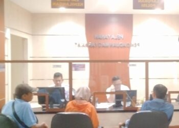 Seorang Kasir Wanita Di Palembang, Dituduh Merugikan (Toko EJ 2) 200 Juta Rupiah.