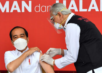 Menolak Vaksin Tapi Takut Dipecat Perusahaan