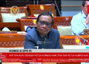 Mahfud MD  Mempersilahkan  Kompolnas Bubar
