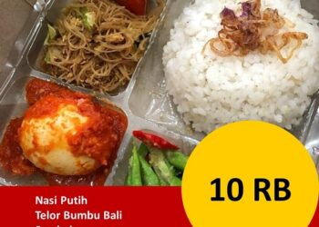 Sat Pol PP Baku Pukul Gegara Nasi Kotak