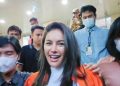 Nikita Mirzani Ditahan Terkait Kasus Pemerasan dan TPPU, Tuntut Ganti Rugi Rp100 Miliar dalam Kasus Terpisah